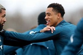 米兰体育在线-阿斯顿维拉赛后篮板制胜；志在葡超名次提升；话题不断；身体对抗强度拉满