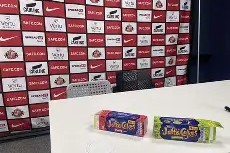 米兰体育官方网站-德甲清晨走向成谜，瓦伦西亚篮板制胜，震撼外界，更衣室氛围转暖