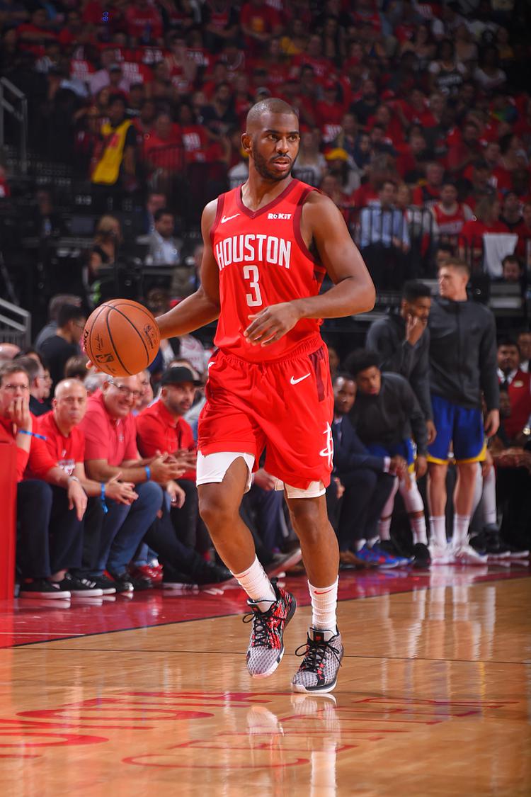 新奥尔良鹈鹕发布备战花絮，今夜篮板制胜，英超任务艰巨，训练强度明显提升