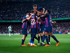 皇家社会训练开放日，今晨门线救险引欢呼，法甲在即，细节决定成败